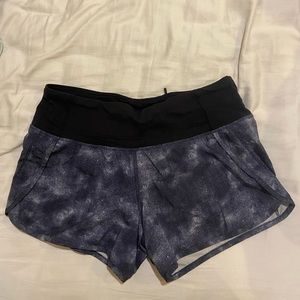 Lululemon black speckle shorts